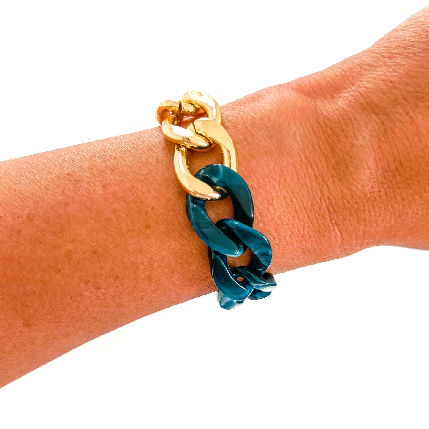 All Chunky Acrylic Chain Link Bracelet: Gold Carmel