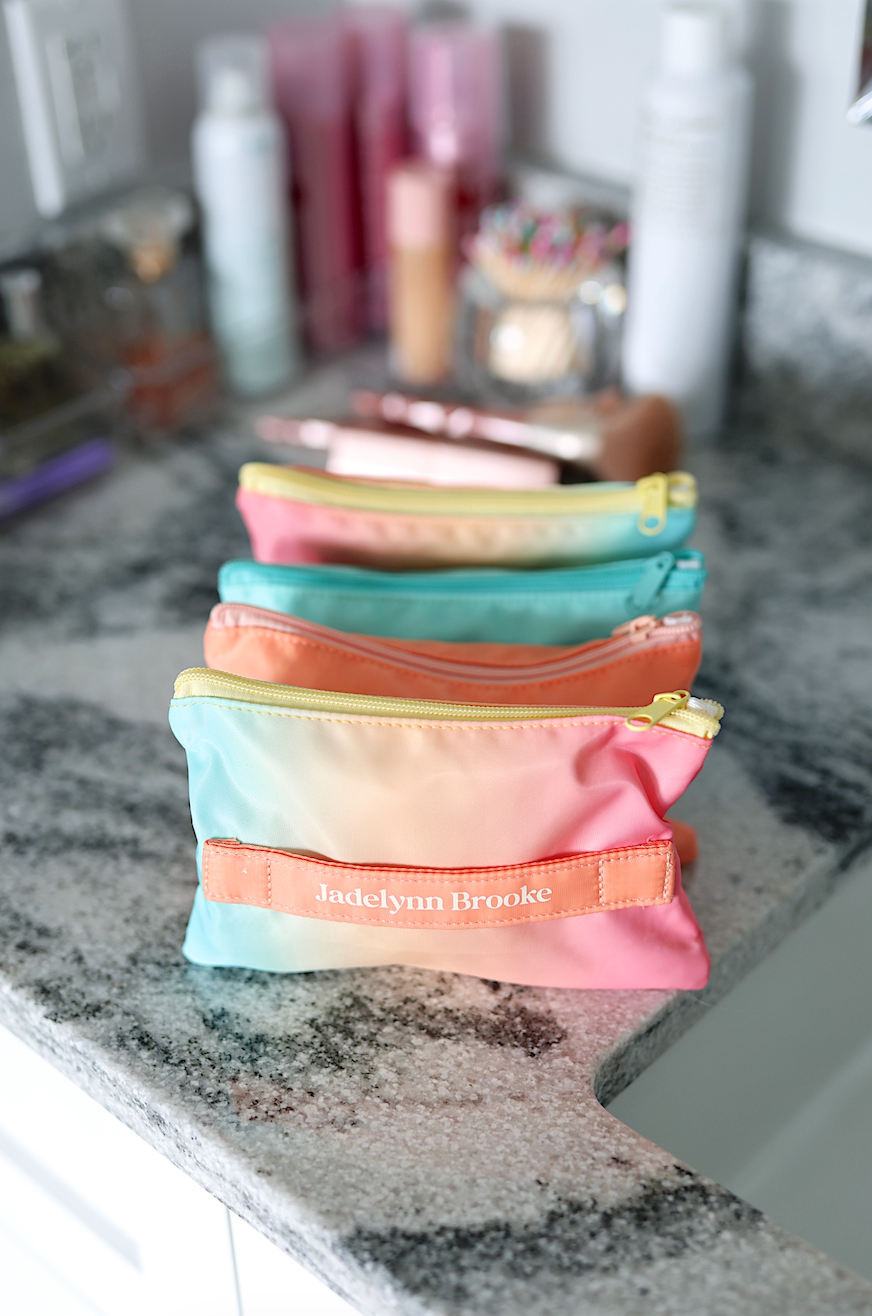 Expandable Organizer - Malibu (Mint/Yellow/Coral Gradient)
