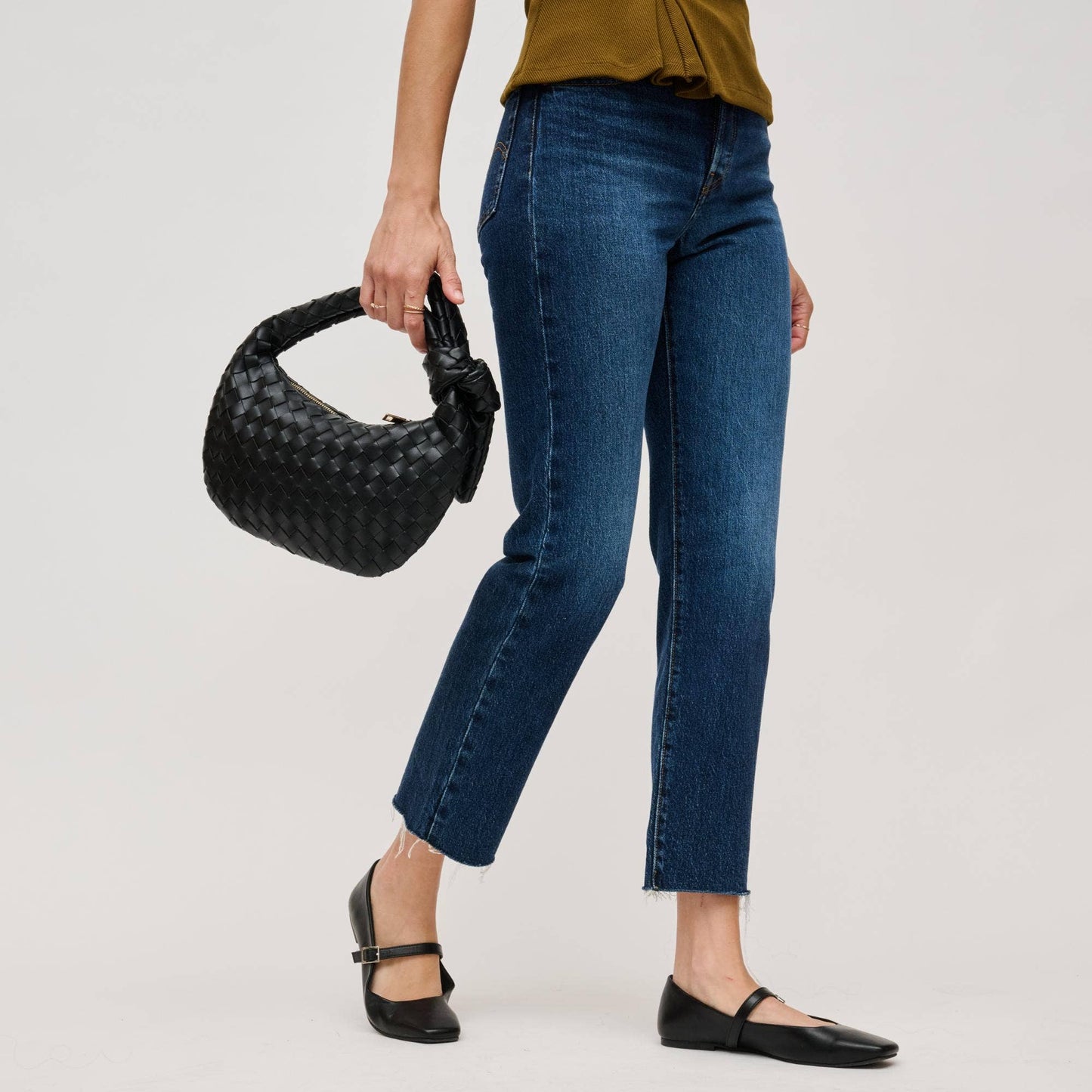 Lizbeth Woven Knot Clutch: Black