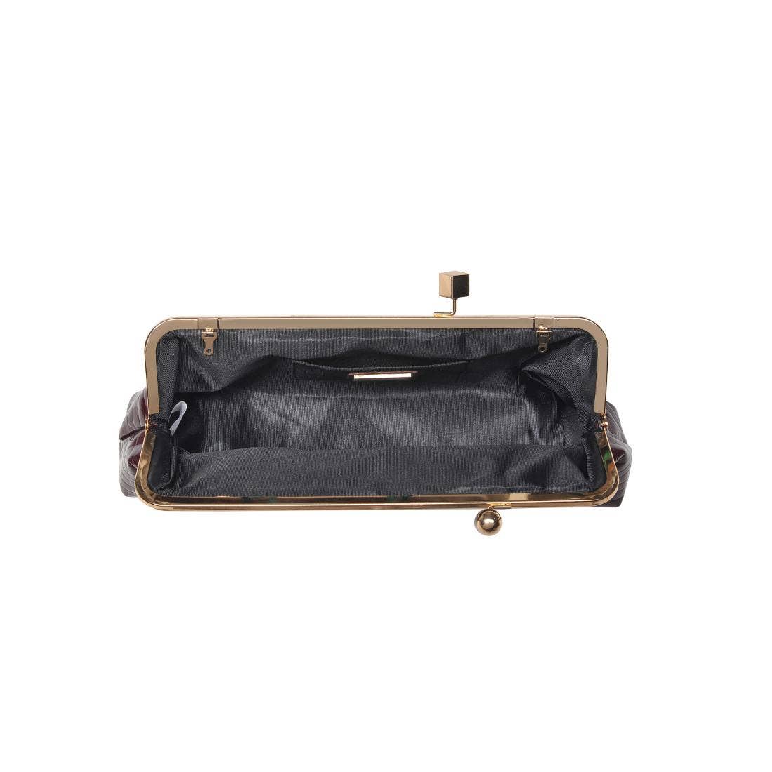 Piper Clutch: Wine