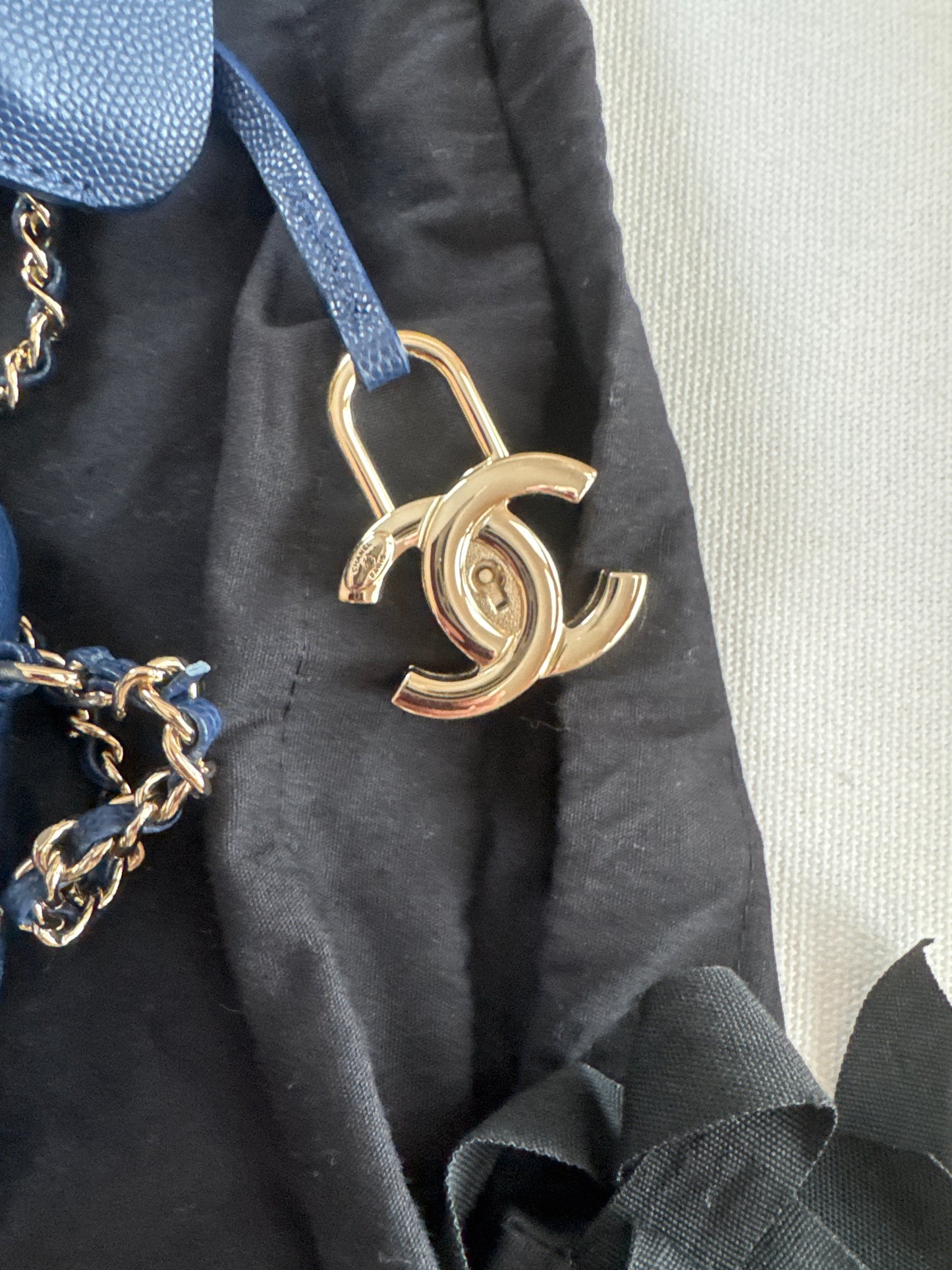 Chanel quilted Filigree CC 2 way shoulder bag.
