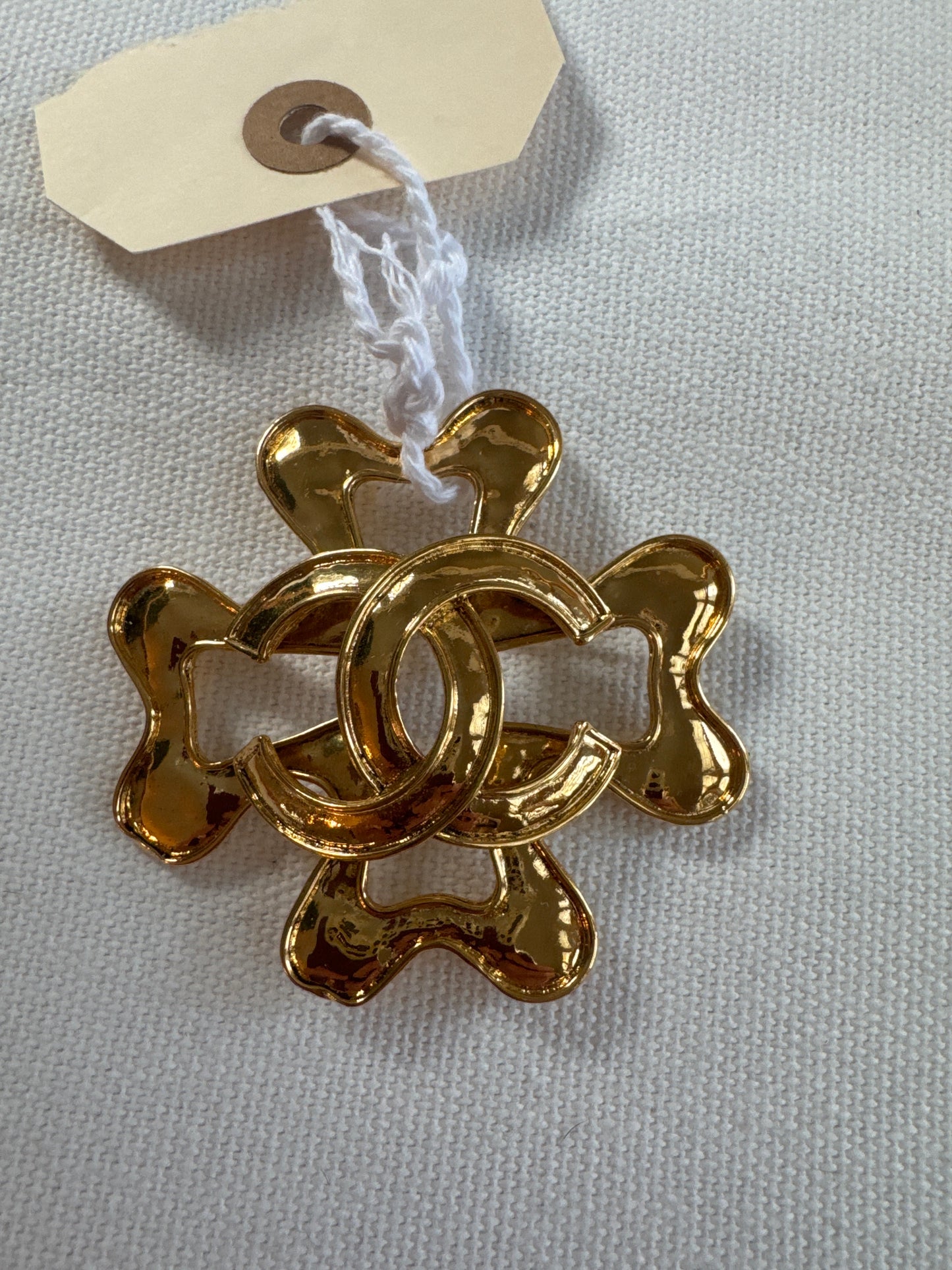 Chanel Clover Coco Brooch DECA gold