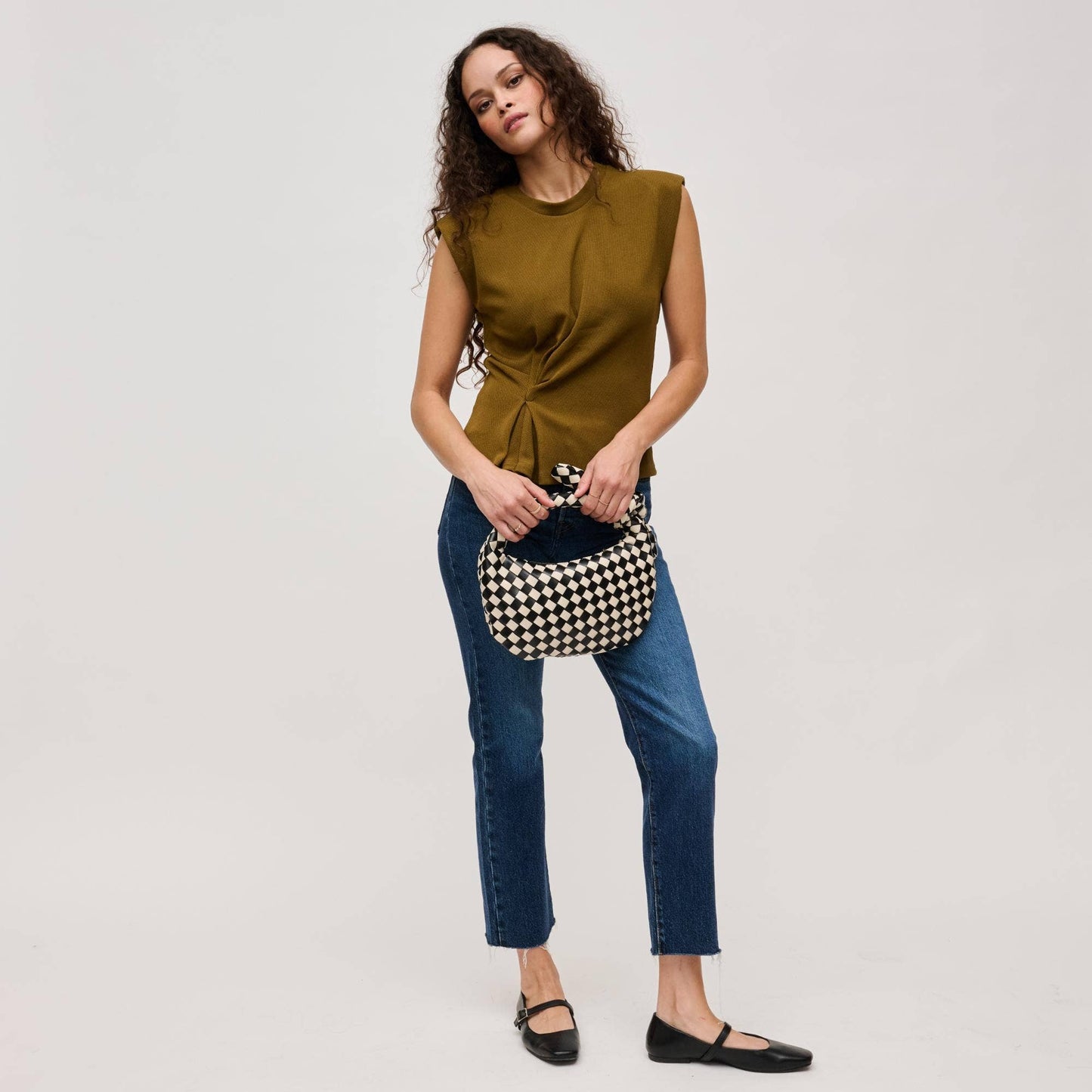 Lizbeth Woven Knot Clutch: Black