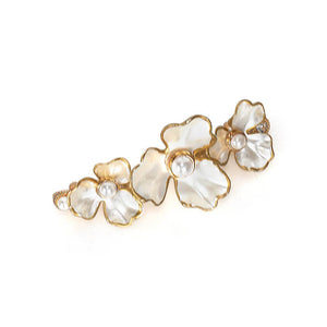 THREE PETAL BARRETTE: Pearl