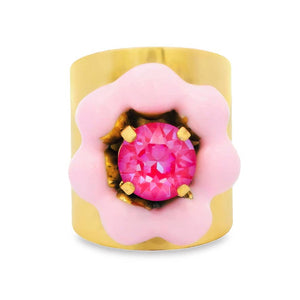 Nerissa Ring: Yelwyn