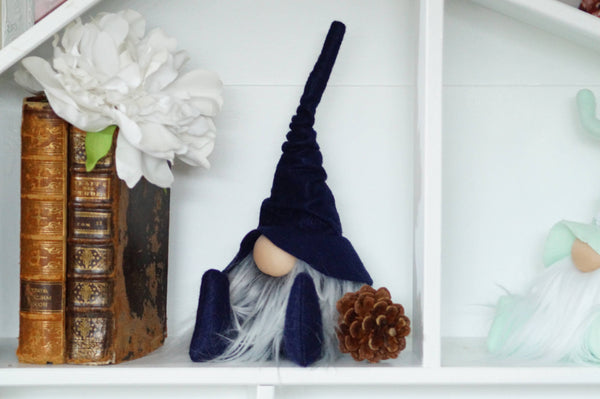 Fall Wizard Gnomes – Gold -Ivory Beard / Large