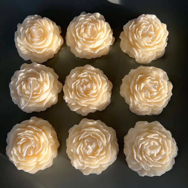 Scented Peony Flower Candle: Lavender