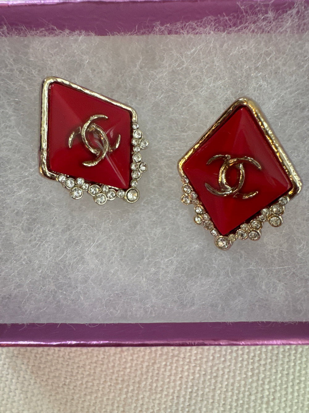 Chanel Rhombus CC Rhinestone Coco Stud Earrings red/dark pink