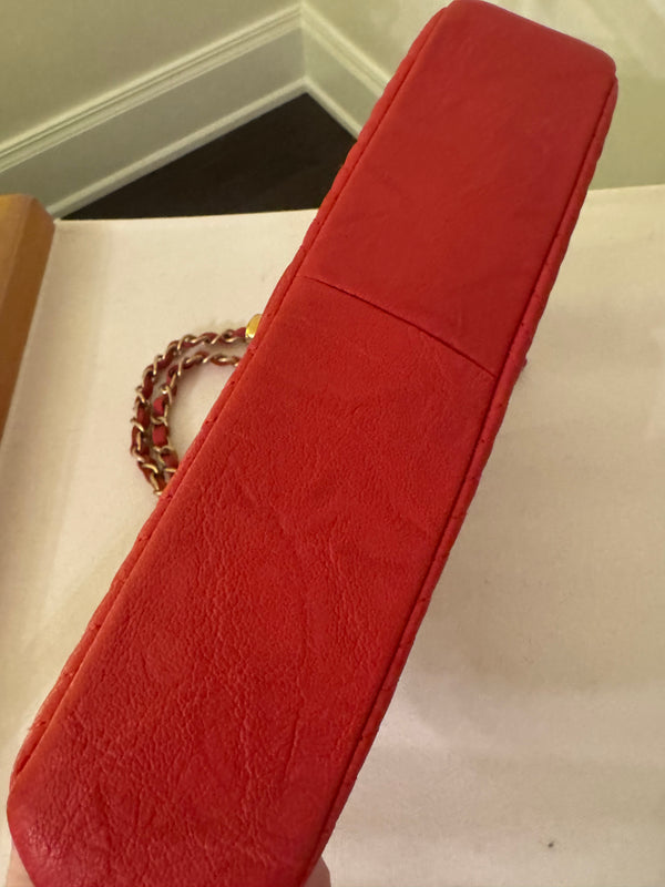 Chanel Red Medium Wrinkled calf leather Quilted Chevron Medallion Charm Surpique Flap