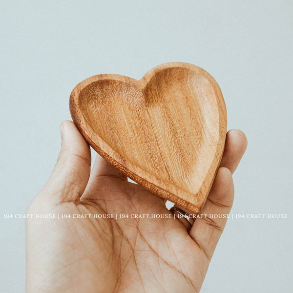 Rustic Wooden Heart-shaped Tray - Home Decor & Gifts