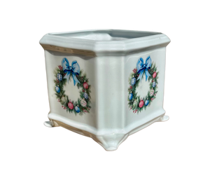 Christmas Wreath Cachepot Planter Pot, Chinoiserie, White