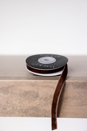 Ribbon Brown Velvet Christmas Decor Luxe B Co.: Medium