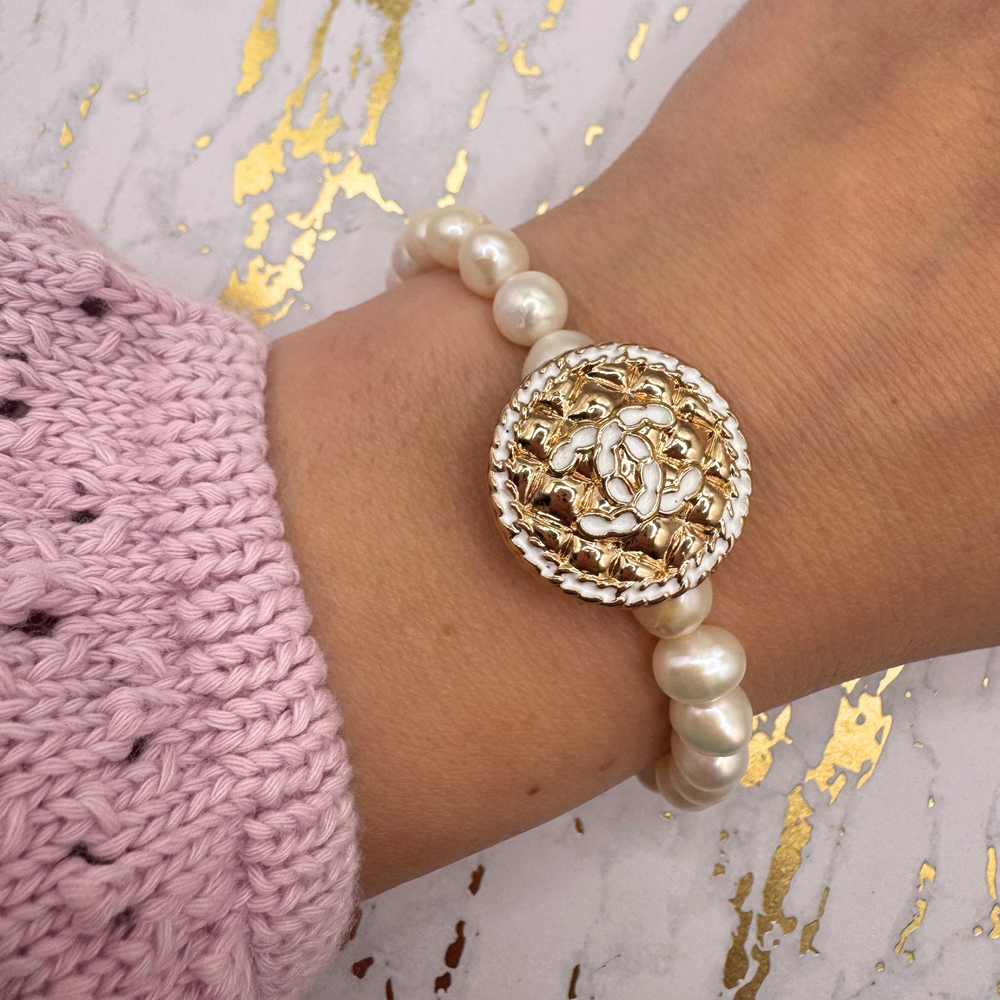 Freshwater Pearls Stretch Bracelet: 6"