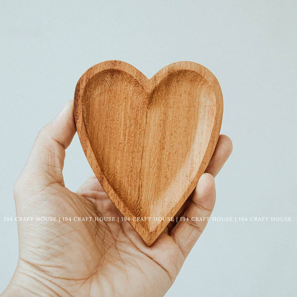 Rustic Wooden Heart-shaped Tray - Home Decor & Gifts