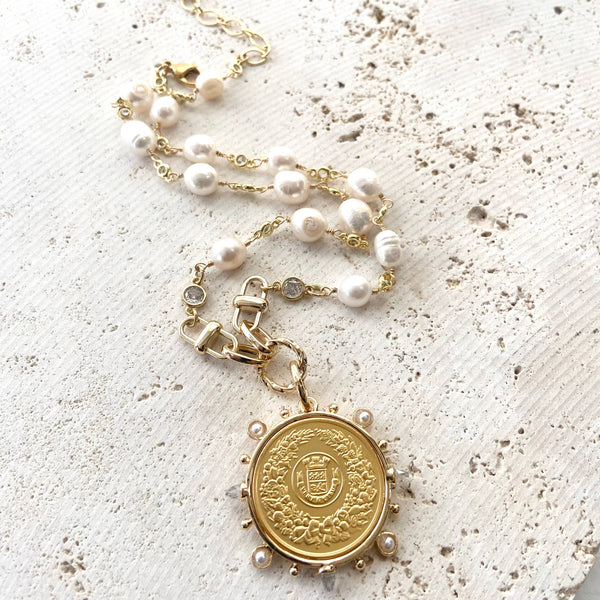 Coin jewelry pearl necklace boutique salon jewelry