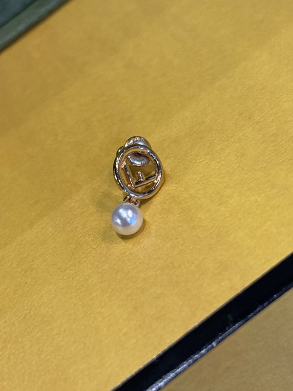 Fendi Pearl