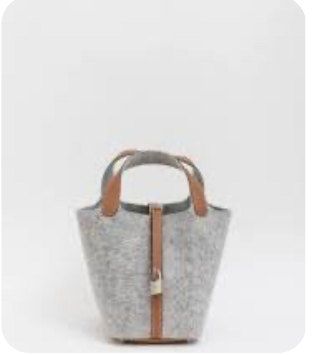 Hermes’ Gris Clair Feutre & Gold Picotin Lock 18 PHW