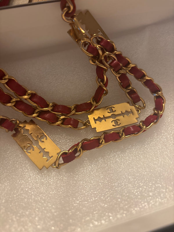 CHANEL - Razor collection CC chain belt in red with box