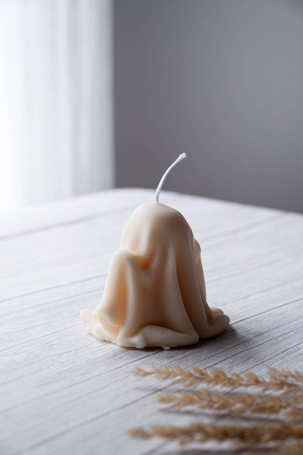 Spooky Spectral Charm: Cutie Ghost Soy Wax Candle: White / Holiday Spice