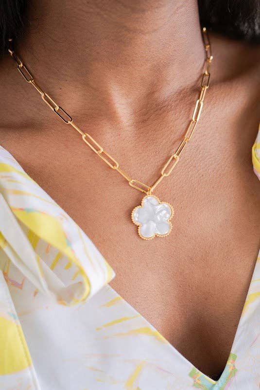 Clover  - Gold & Pearl Paperclip Charm Necklace - 18k Gold Plated - WS