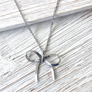 Bow necklace slip knot trendy jewelry: Silver