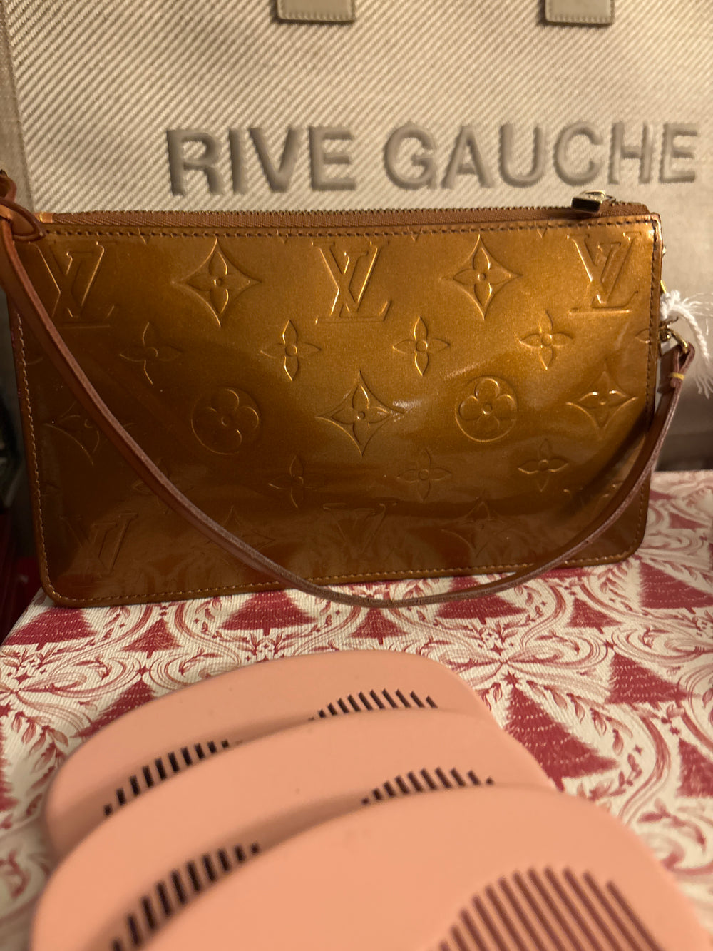 Louis Vuitton Vernis Lexington Pochette in Bronze. Hard to Find