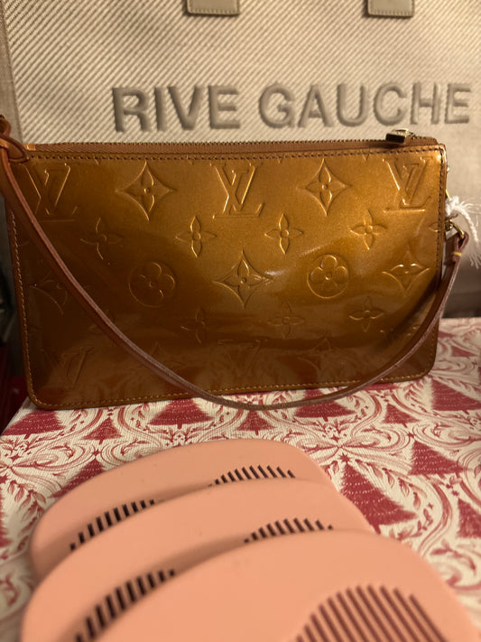 Louis Vuitton Vernis Lexington Pochette in Bronze. Hard to Find
