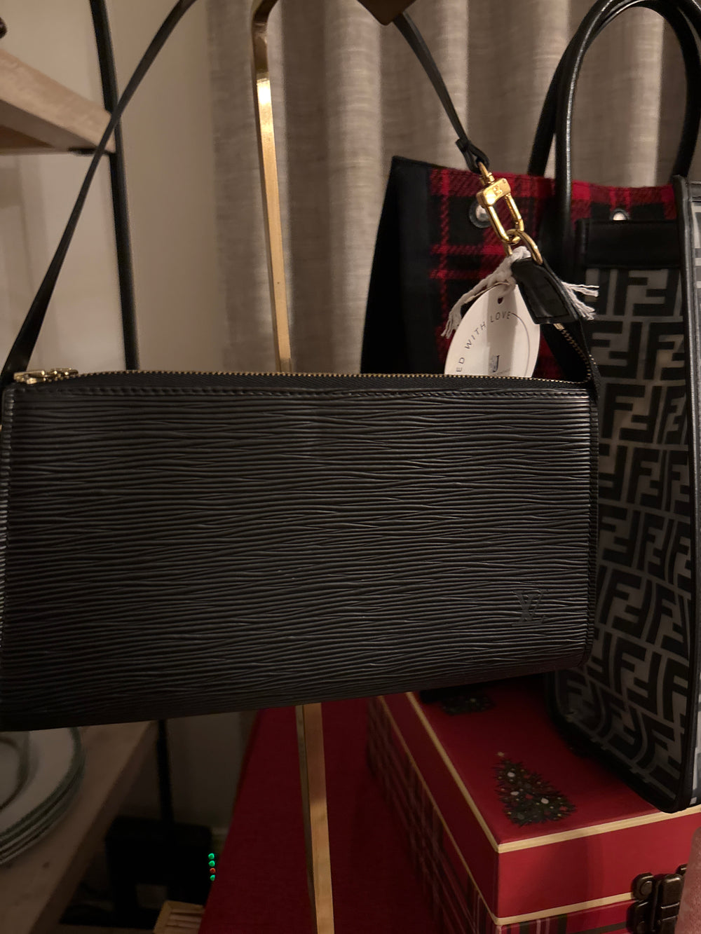 Louis Vuitton 2003 Black Epi Leather Pochette