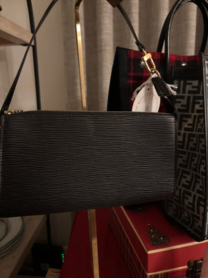Louis Vuitton 2003 Black Epi Leather Pochette