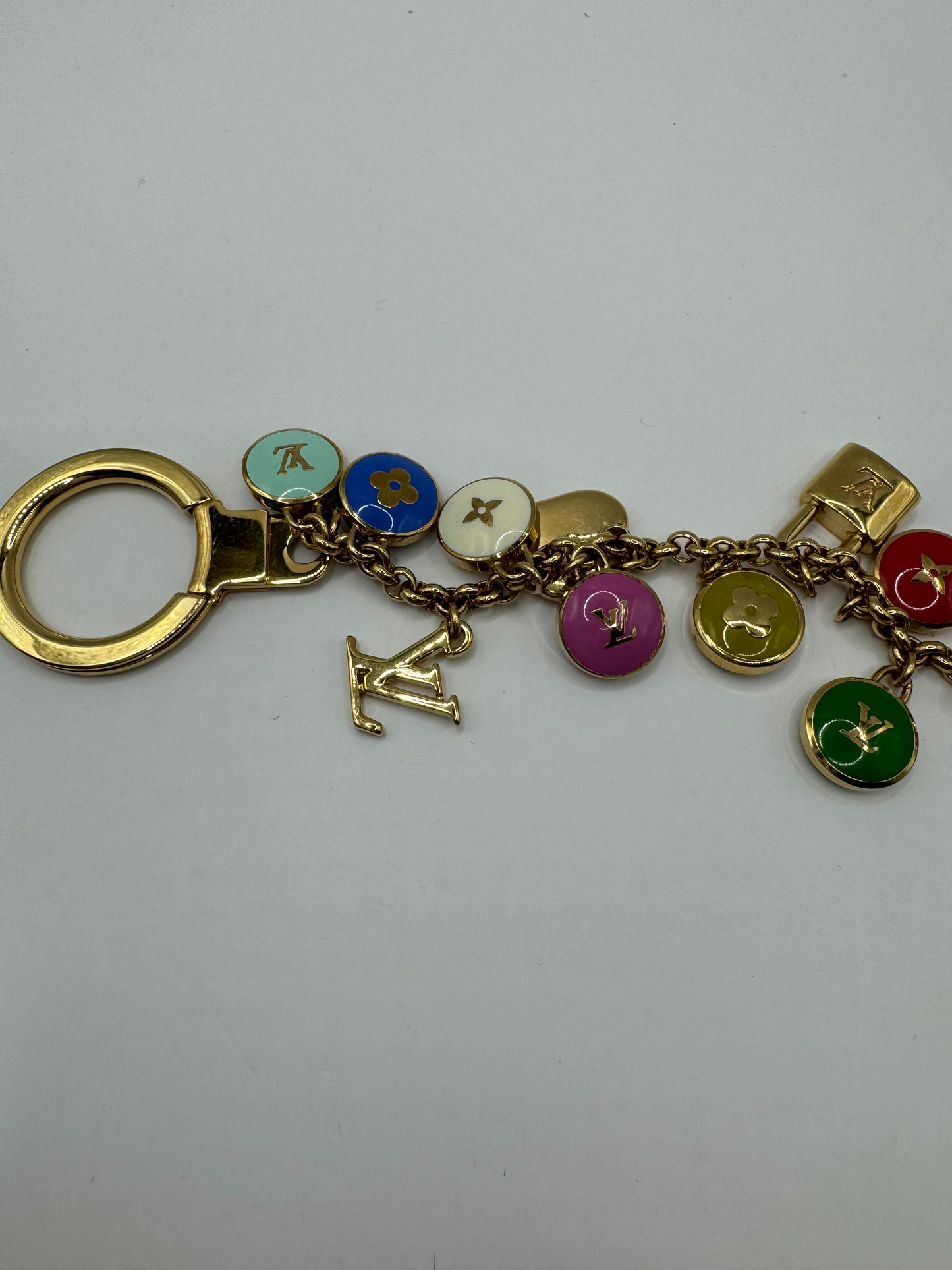 Louis Vuitton Port Cles Chainne Pastilles GHW Charm/keychain multicolour vintage