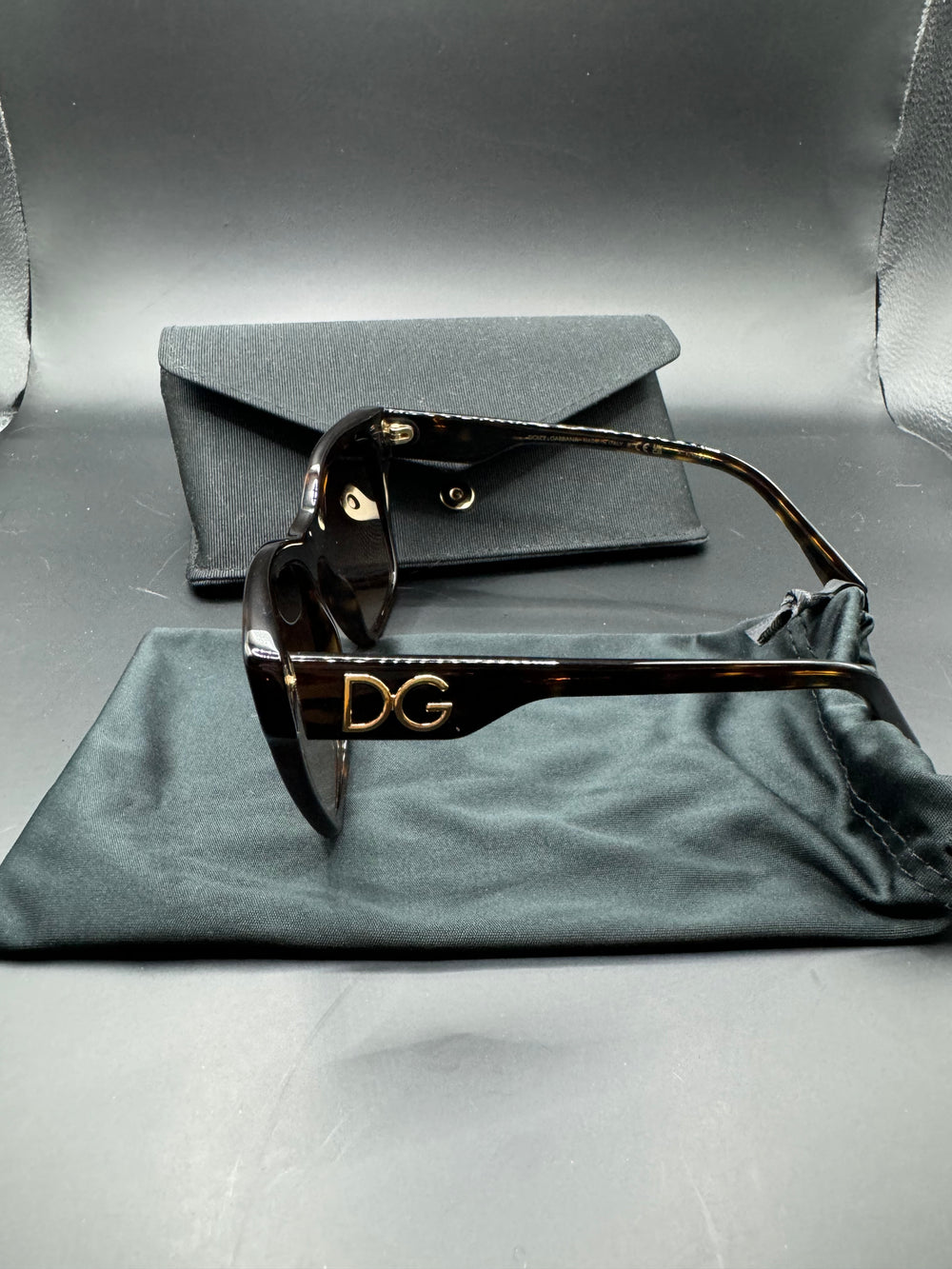 Dolce & Gabbana 53mm Cateye light Tortoise sunglasses GHW DG on temple