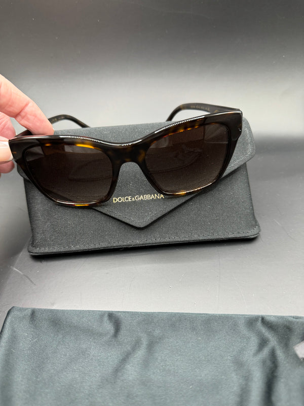 Dolce & Gabbana 53mm Cateye light Tortoise sunglasses GHW DG on temple
