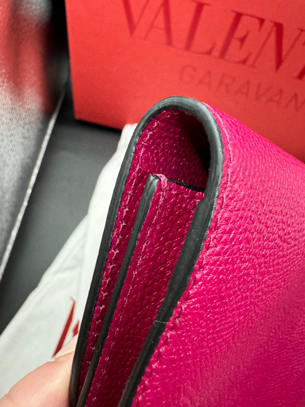 Valentino large Berry monochromatic V logo clutch/portfolio