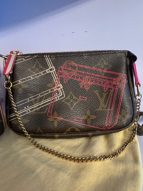 LOUIS VUITTON - PRISTINE✨Damier Ebene Mini Pochette Accessories