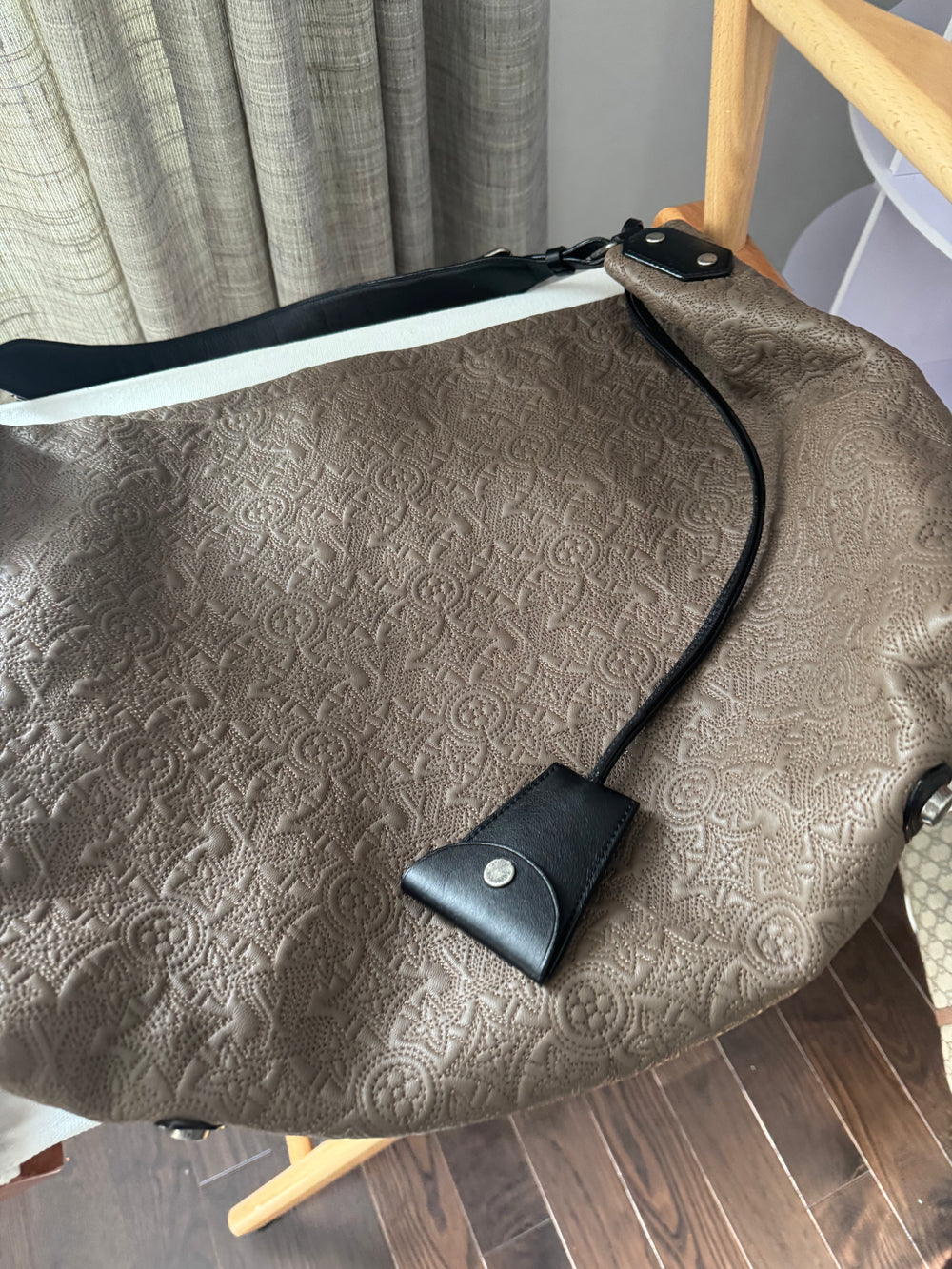 Louis Vuitton Fumee Monogram Antheia Hobo Bag 2010