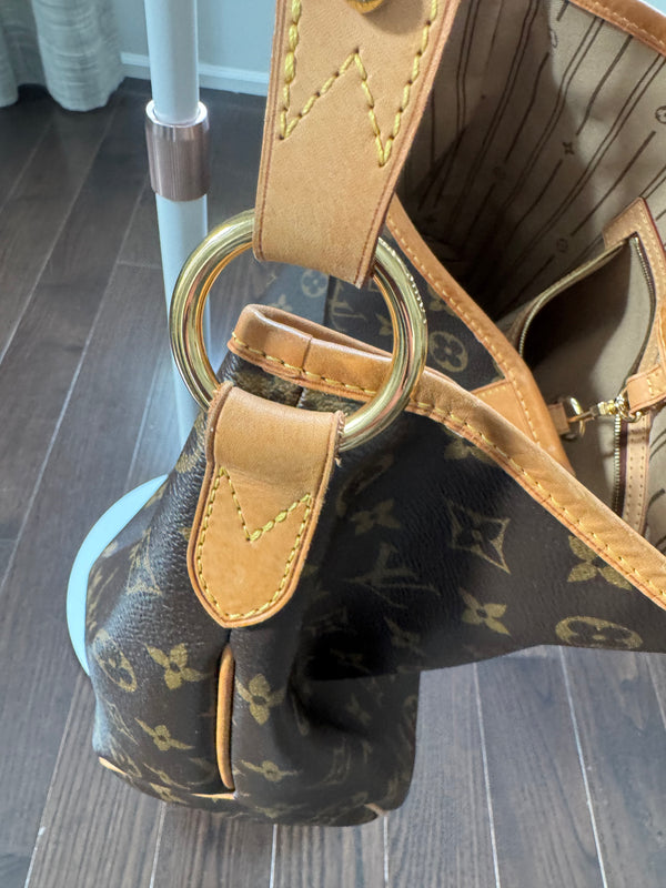Louis Vuitton Delightful MM Hobo Bag