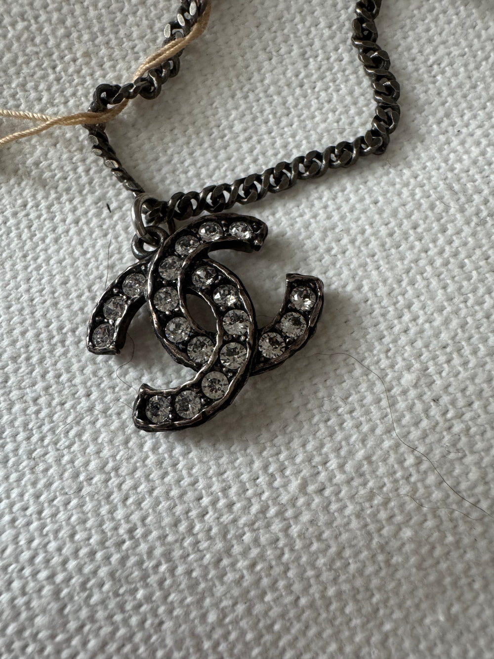 Chanel Necklace CC crystals with pearl detail in chain