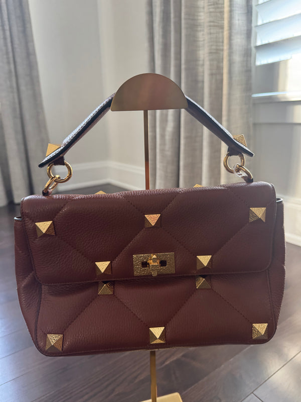 Valentino Rockstud Caramel Large with gold hammered hardware.