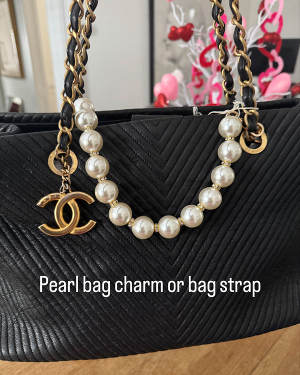 Pearl bag charm/chain
