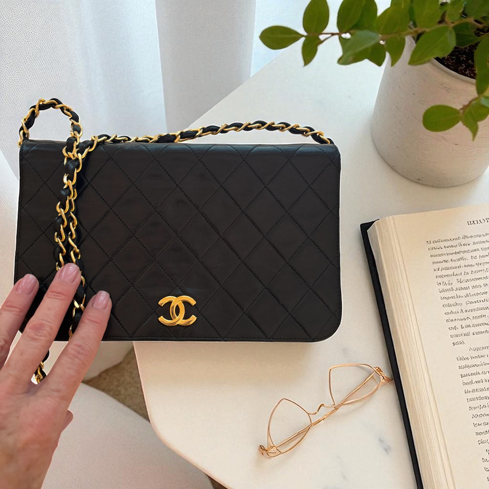 Chanel Pre-Loved Vintage Black Lambskin Single Flap with 24k Gold Hardware: