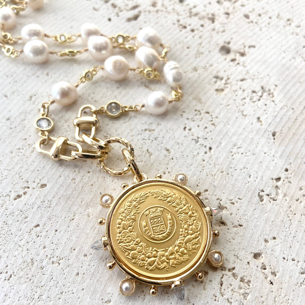 Coin jewelry pearl necklace boutique salon jewelry