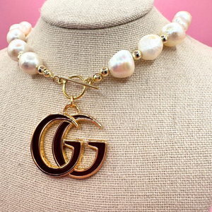 Upcycled Gucci Uptown Pearl Necklace burgundy