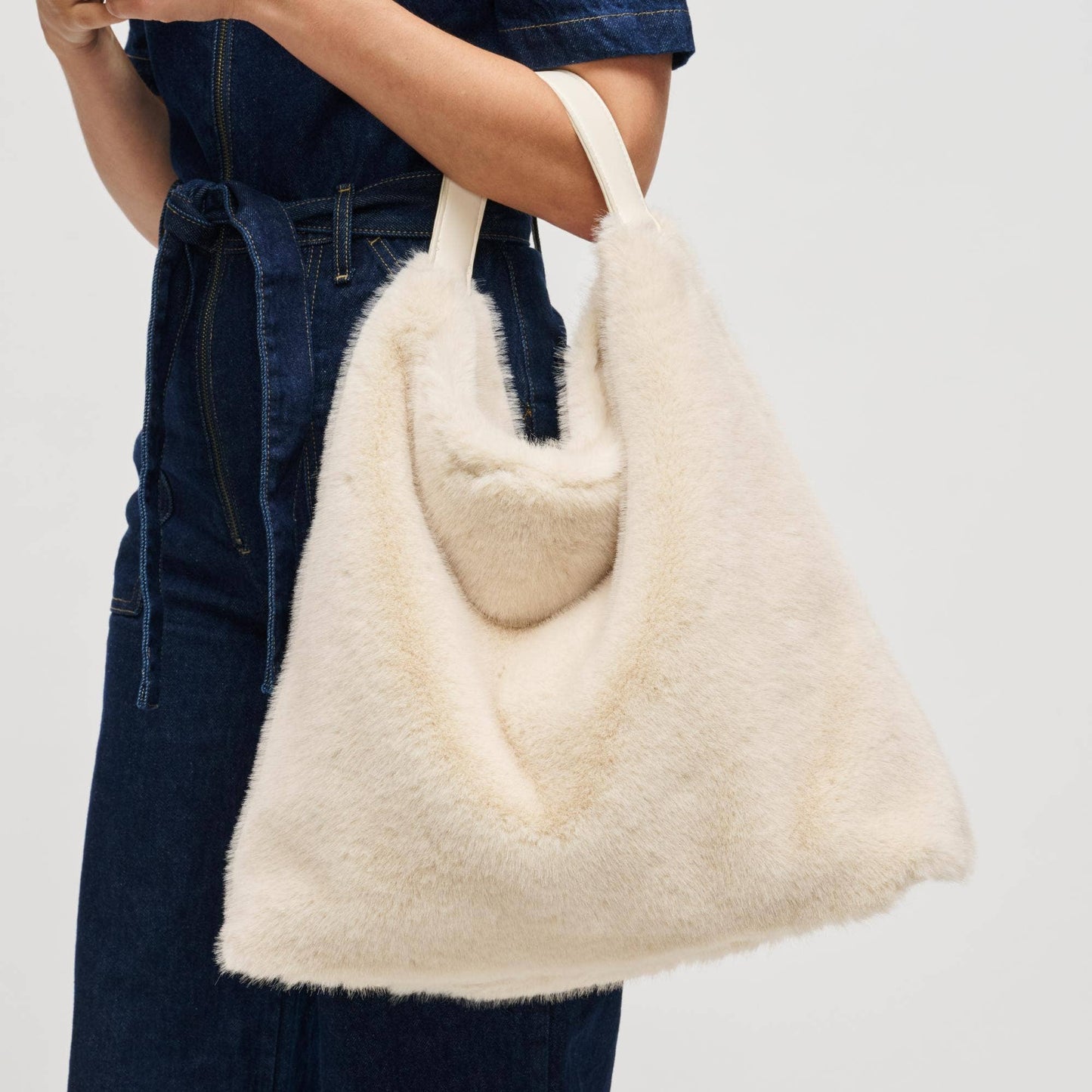Chandler Hobo: Black