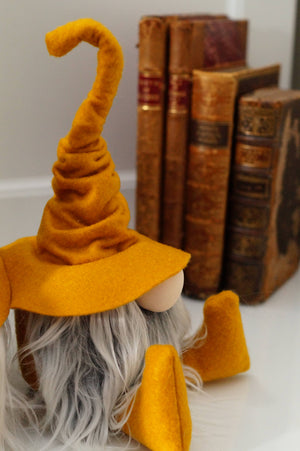 Fall Wizard Gnomes – Gold -Ivory Beard / Large