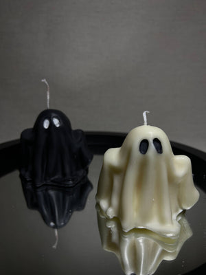 Spooky Spectral Charm: Cutie Ghost Soy Wax Candle: White / Holiday Spice