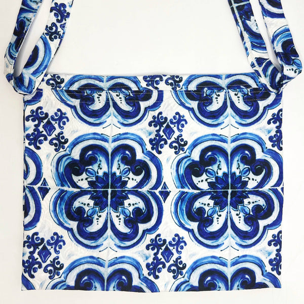Lilliana Blue Maiolica Print Pochette