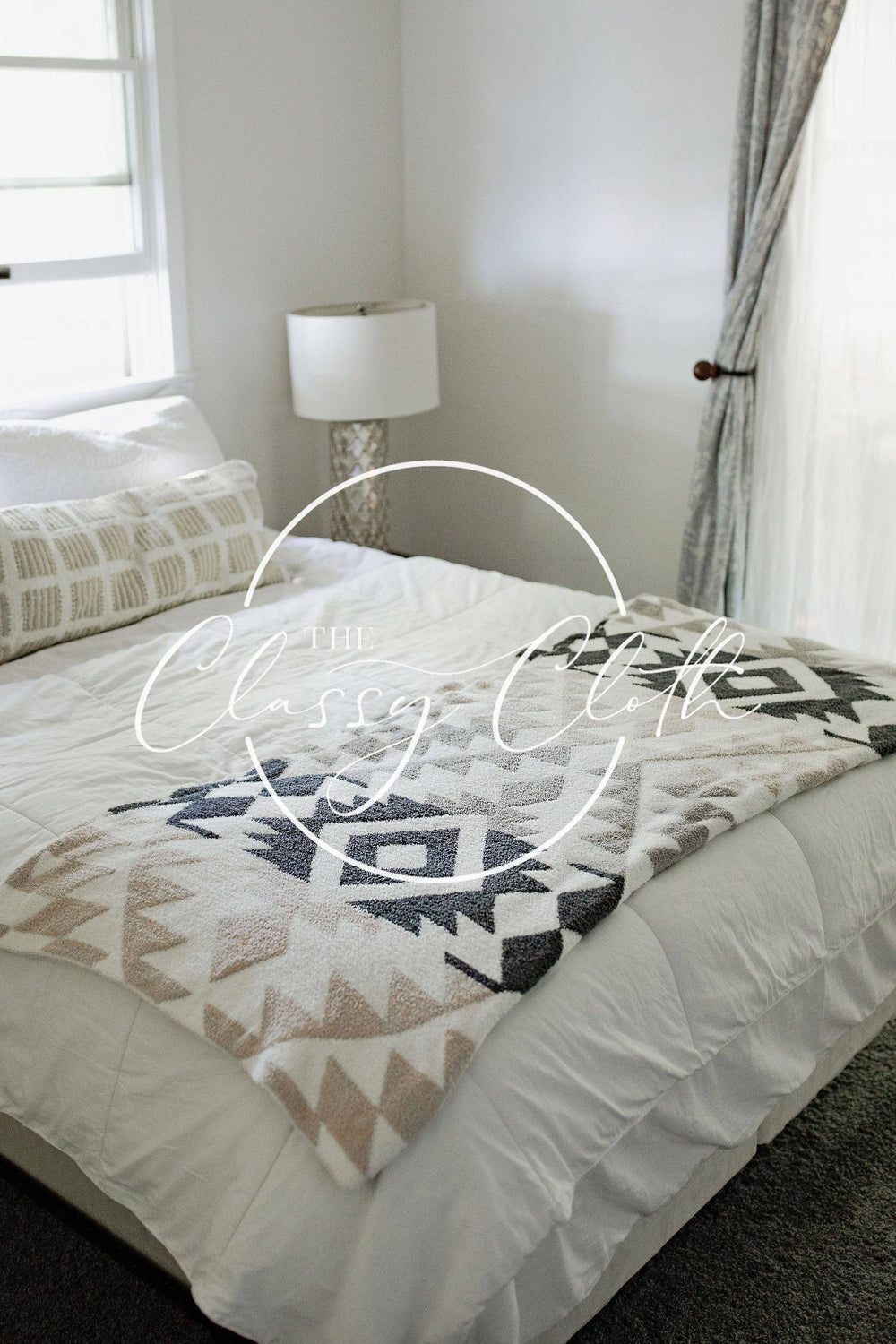 Luxe Blanket - Beige Southwest