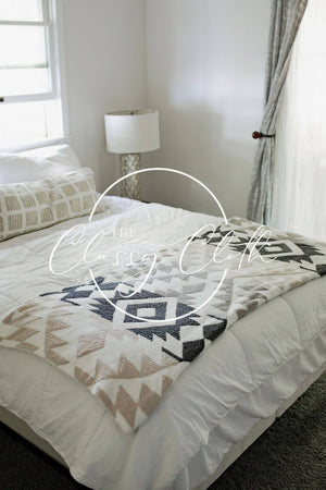 Luxe Blanket - Beige Southwest