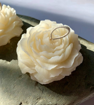 Scented Peony Flower Candle: Lavender
