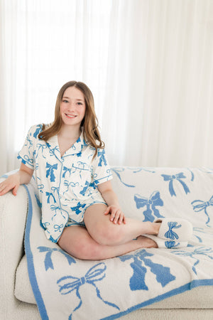 Wrapped in Bows - Plush Cozy Blue Bow Luxury Throw Blanket